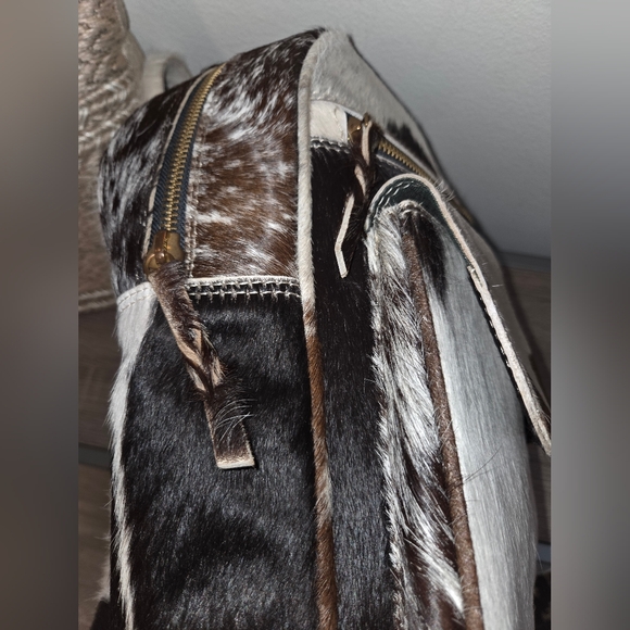 Cargo by Cynthia Bailey Backpack - Picture 11 of 13